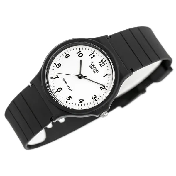 Casio MQ-24-7B uniszex kvarc karóra, fehér számlap, fekete szíj, WR30