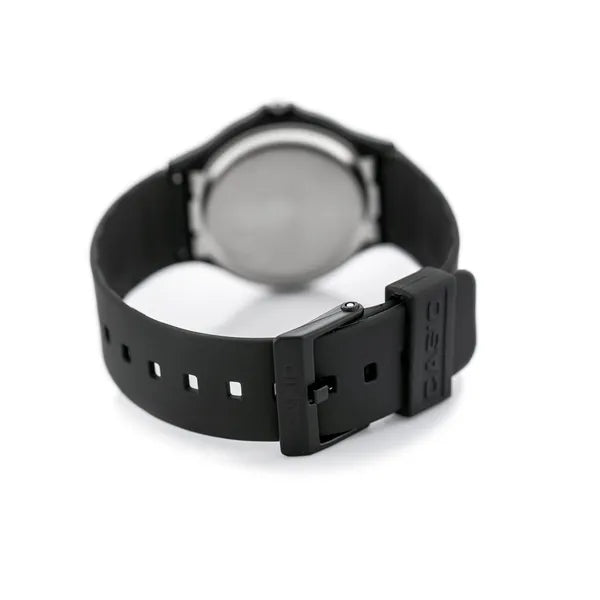 Casio MQ-24-7B uniszex kvarc karóra, fehér számlap, fekete szíj, WR30