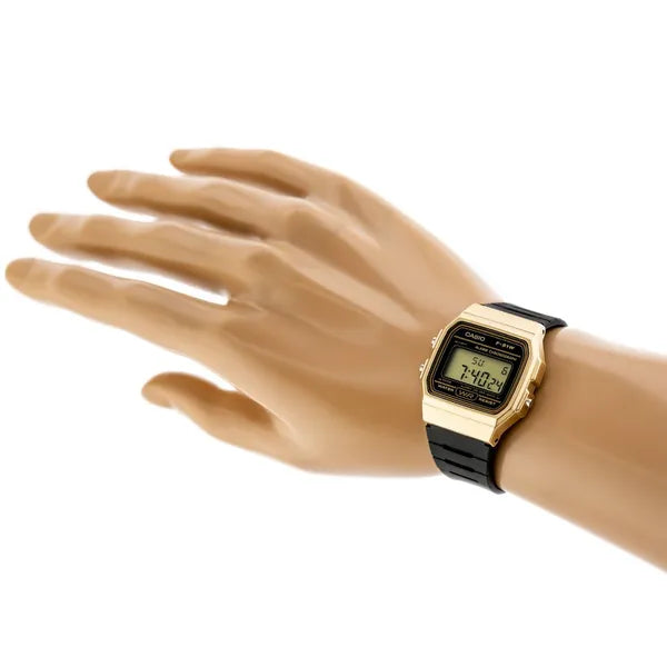 Casio férfi digitális karóra F-91WM-9A, arany tok, WR100, díszdoboz