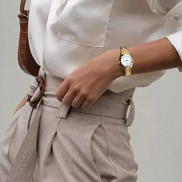 Casio LTP-1274G-7A női karóra, arany acél szíj, 32 mm, WR30, fehér számlap