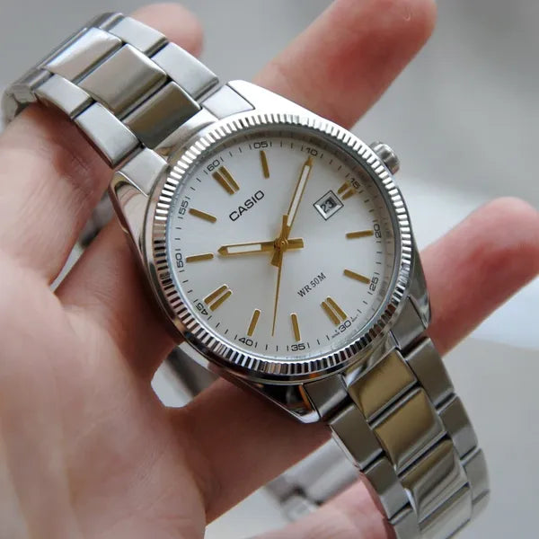 Casio LTP-1302D-7A2V női karóra, ezüst, acél szíj, dátum, WR30, 30 mm tok