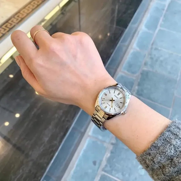Casio LTP-1302D-7A2V női karóra, ezüst, acél szíj, dátum, WR30, 30 mm tok
