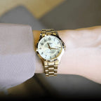 Casio LTP-V004G-9B női karóra, arany szín, acél szíj, dátum, WR30, 35 mm