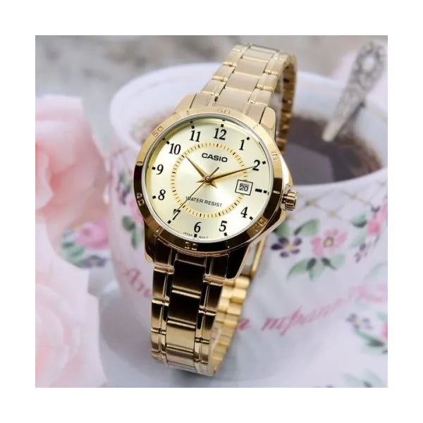 Casio LTP-V004G-9B női karóra, arany szín, acél szíj, dátum, WR30, 35 mm
