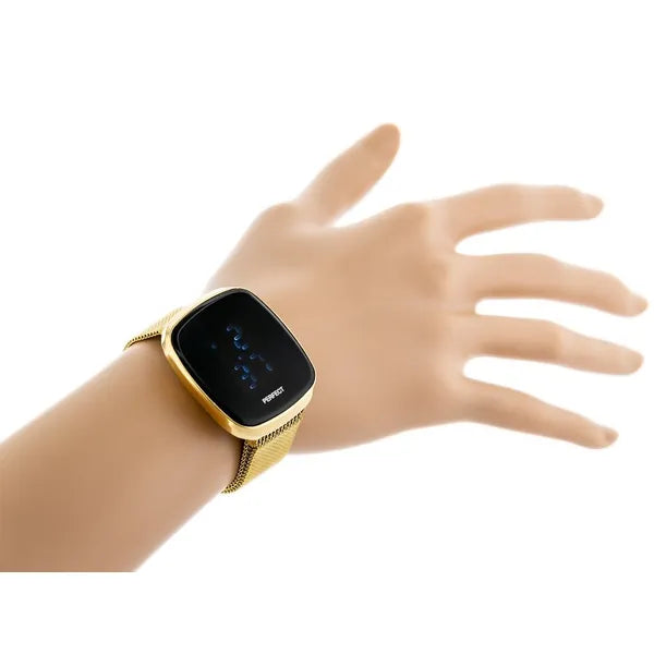 Női LED digitális karóra A8036 arany fémszíjjal, mágnescsattal, 36×40 mm, WR30