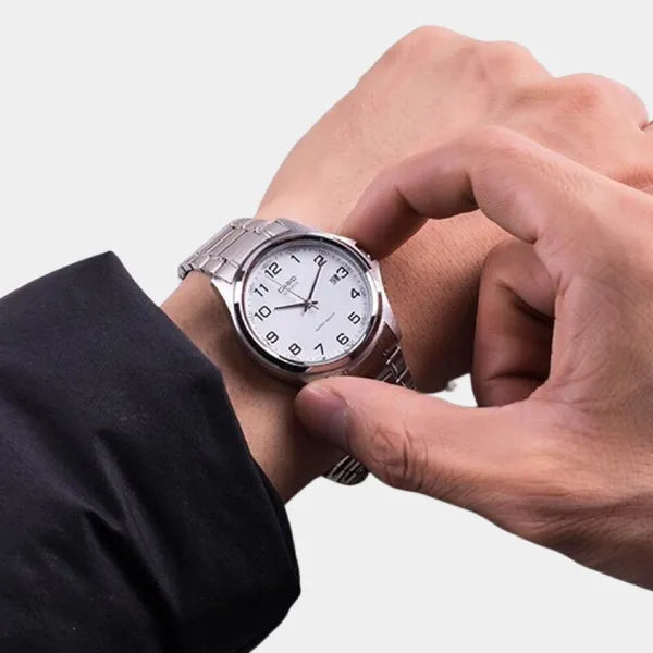 Casio MTP-1183A-7B férfi karóra, acél szíj, fehér számlap, 39 mm, WR30