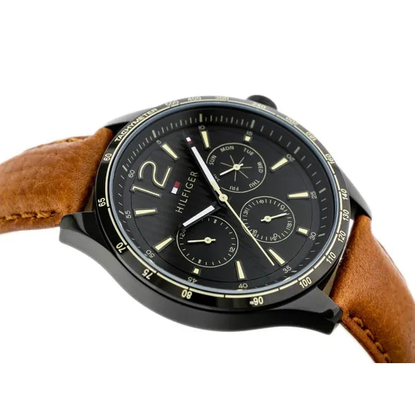 Tommy Hilfiger Gavin 1791470 férfi karóra, fekete tok, barna bőrszíj, WR50