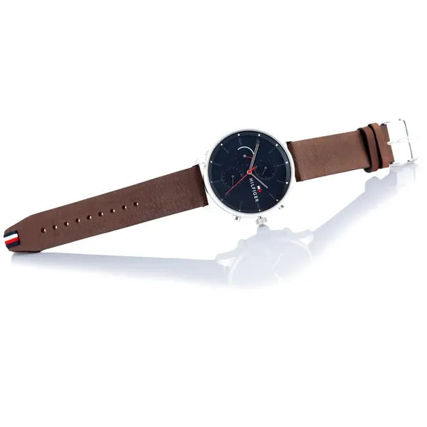 Tommy Hilfiger Chase 1791487 férfi karóra, kvarc, bőr, kék számlap, WR50