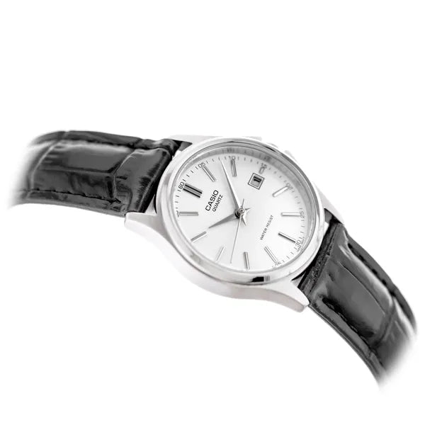 Casio LTP-1183E-7A női karóra, fekete bőr szíj, 38 mm, dátum, WR30, díszdoboz