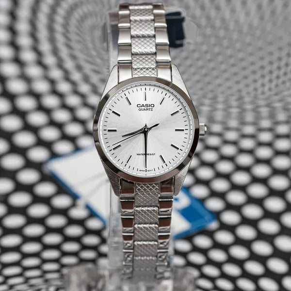 Casio LTP-1274D-7A női karóra, ezüst számlap, acél szíj, WR30, díszdobozzal
