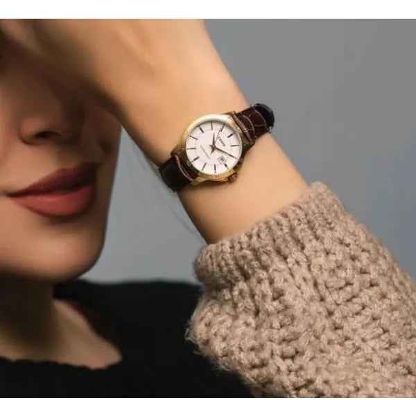 Casio LTP-V004GL-7A női kvarc karóra, arany tok, fehér számlap, bőr szíj