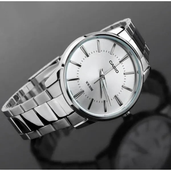Casio férfi karóra MTP-1303D-7AV, 40 mm, acél szíj, WR50, ezüst, díszdobozzal