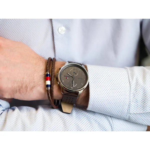 Tommy Hilfiger Chase 1791579 férfi kvarc karóra, barna bőrszíj, WR50