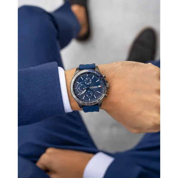 Tommy Hilfiger 1791721 férfi karóra, tengerészkék, kvarc, WR50, szilikonszíj