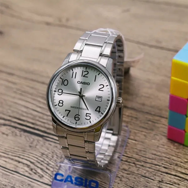 Casio MTP-V002D-7BUDF férfi karóra, acél szíj, ezüst, 36 mm, WR30, dátum