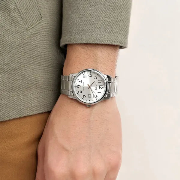 Casio MTP-V002D-7BUDF férfi karóra, acél szíj, ezüst, 36 mm, WR30, dátum