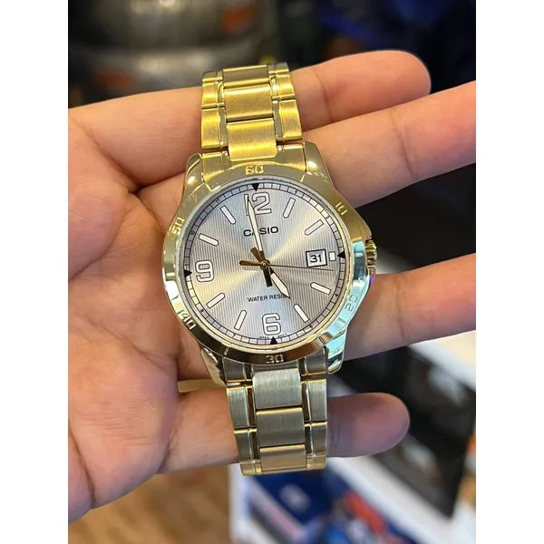 Casio MTP-V004G-7B2 férfi karóra, aranyszínű acél, ezüst számlap, 42 mm, WR30