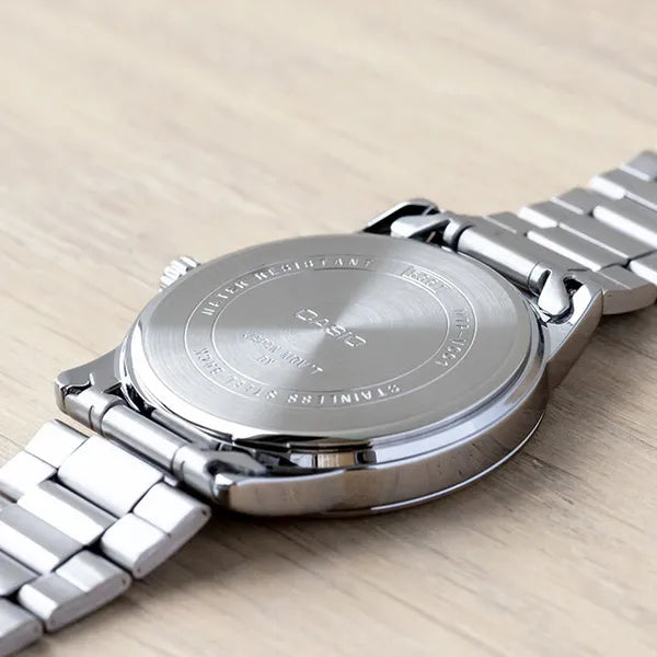 Casio MTP-V001D-7BUDF férfi karóra, ezüst, acél szíj, 38 mm, WR30 + díszdoboz