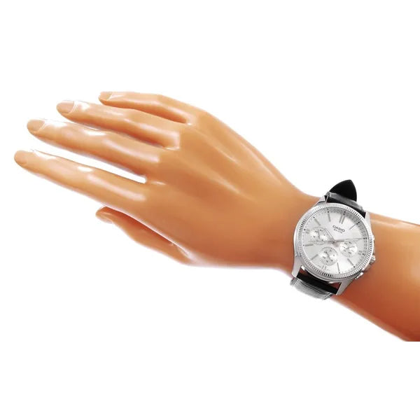 Casio MTP-1375L-7AVDF férfi kvarc karóra, ezüst számlap, fekete bőr, WR50, 42 mm