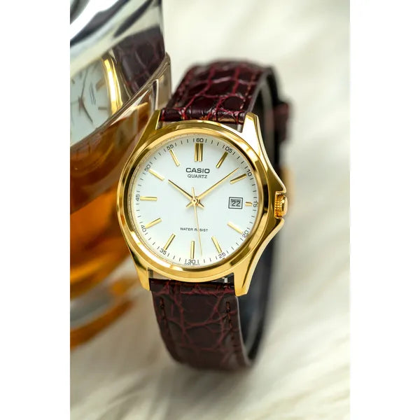 Casio MTP-1183Q-7ADF férfi karóra, arany tok, fehér számlap, barna bőr, 38 mm
