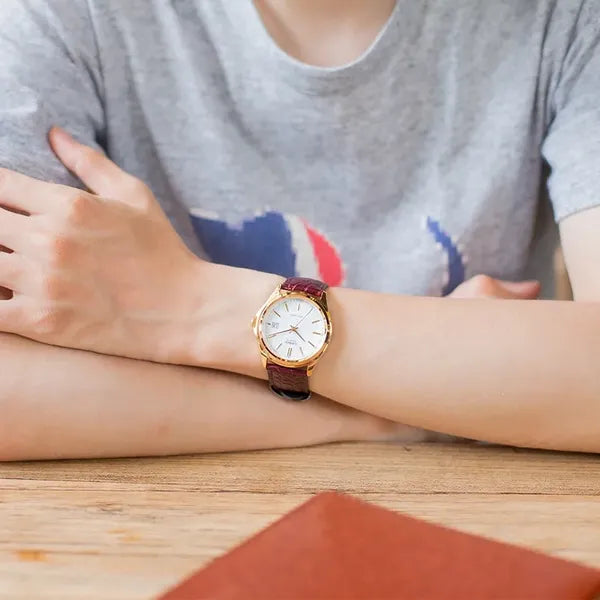 Casio MTP-1183Q-7ADF férfi karóra, arany tok, fehér számlap, barna bőr, 38 mm
