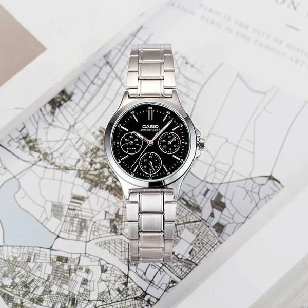 Casio LTP-V300D-1A női karóra, fekete számlap, acél szíj, 33 mm, WR30