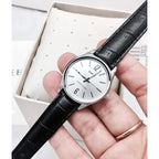 Casio LTP-V005L-7BUDF női kvarc karóra, 28 mm, fekete bőrszíj, ezüst számlap