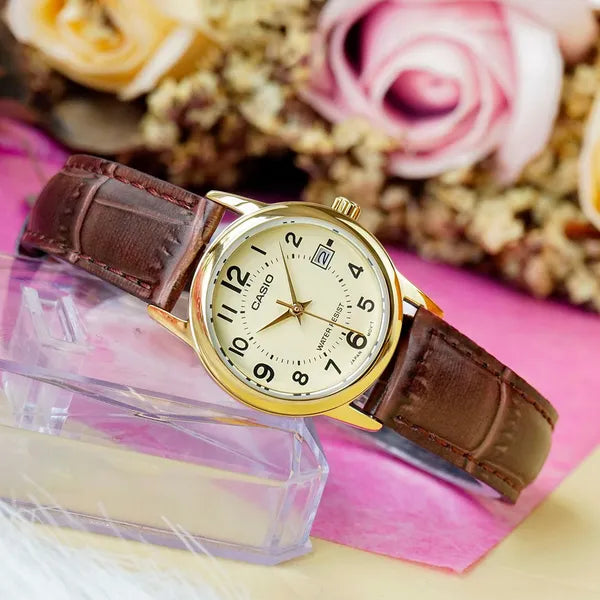 Casio LTP-V002GL-9BUDF női karóra, 25 mm, arany számlap, barna bőr szíj, WR30