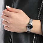 Casio LTP-V002D-1BUDF női karóra, ezüst acél szíj, fekete számlap, dátum