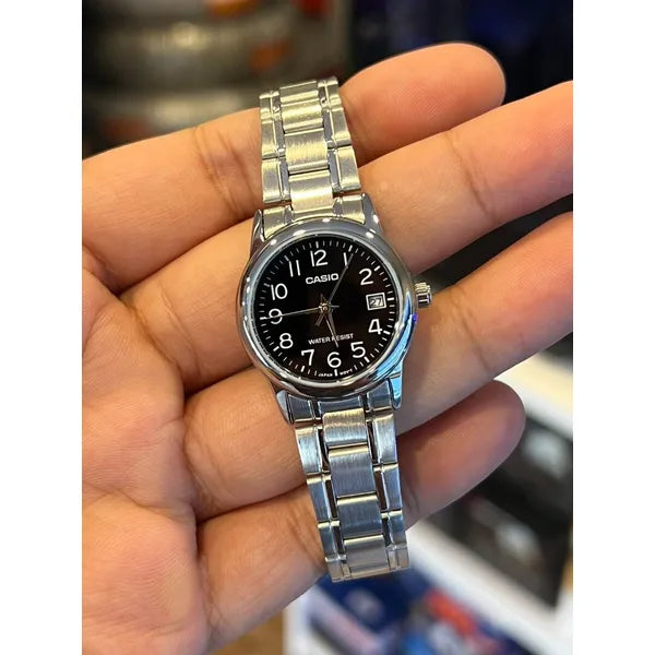 Casio LTP-V002D-1BUDF női karóra, ezüst acél szíj, fekete számlap, dátum