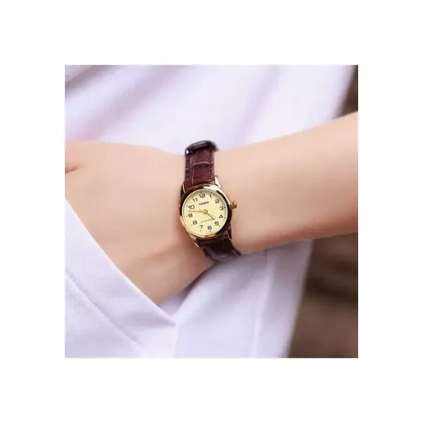 Casio LTP-V001GL-9B női karóra, arany számlap, barna bőr szíj, WR30
