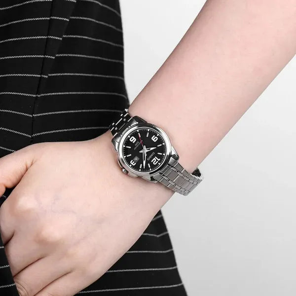 Casio LTP-1314D-1AVDF női karóra, fekete számlap, acél szíj, 32 mm, WR50