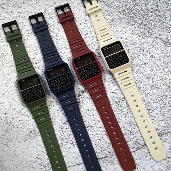 Casio Vintage CA-53WF-8B férfi kalkulátoros digitális óra, fehér, WR30