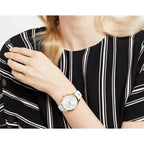 Tommy Hilfiger 1782018 női karóra, arany tok, fehér bőrszíj, ezüst számlap