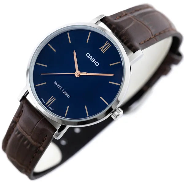 Casio LTP-VT01L-2B női karóra, kék számlap, barna bőr szíj, 34 mm