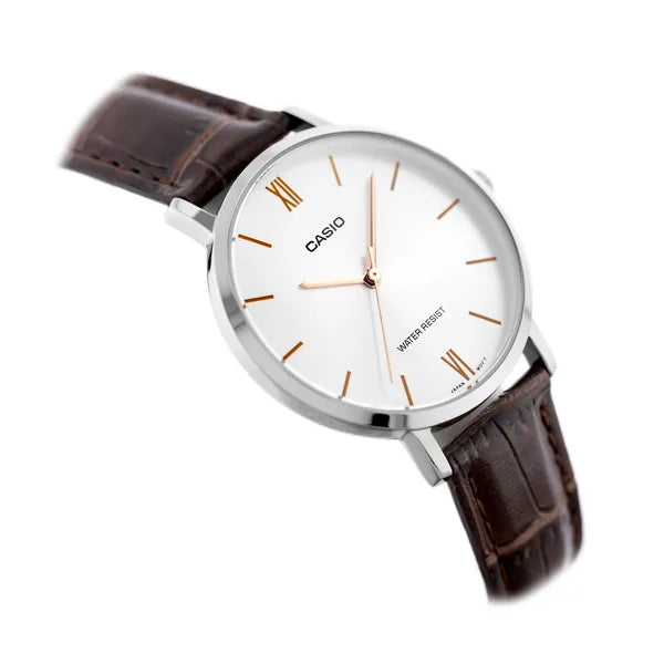 Casio LTP-VT01L-7B2UDF női karóra, 34 mm, barna bőr, WR30, ezüst számlap