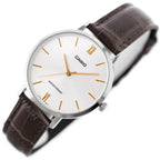 Casio LTP-VT01L-7B2UDF női karóra, 34 mm, barna bőr, WR30, ezüst számlap