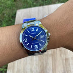 Casio MTP-V004D-2B férfi karóra, acél szíj, kék számlap, dátum, WR30, kvarc