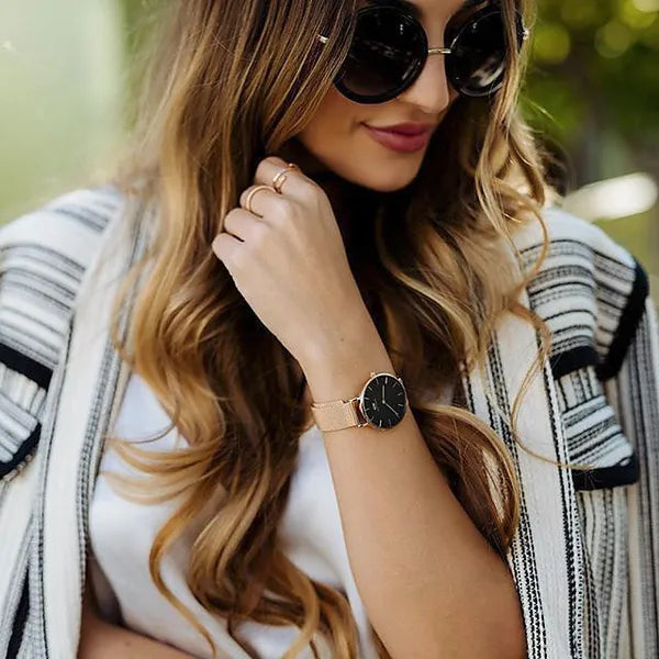 Daniel Wellington Petite Melrose női karóra 32 mm, fekete, rózsaarany hálós szíj