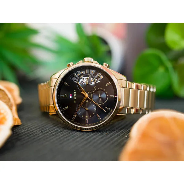 Tommy Hilfiger Baker férfi karóra, aranyszínű acél, fekete számlap, WR50, kvarc