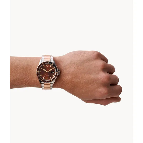 Emporio Armani AR11340 férfi kvarc karóra, acélcsat, barna számlap, WR100