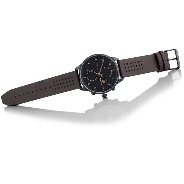 Tommy Hilfiger Chase 1791577 férfi karóra, fekete tok, barna bőr, WR50, kvarc