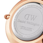 Daniel Wellington női óra Classic Petite 32 mm, fekete/rózsaarany, bőrszíj