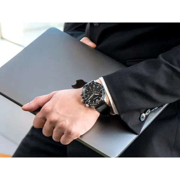 Emporio Armani AR11243 Mario férfi kronográf kvarcóra, 43 mm, fekete bőr