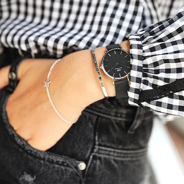 Daniel Wellington Petite női karóra, 32 mm, fekete számlap, ezüst tok, kvarc