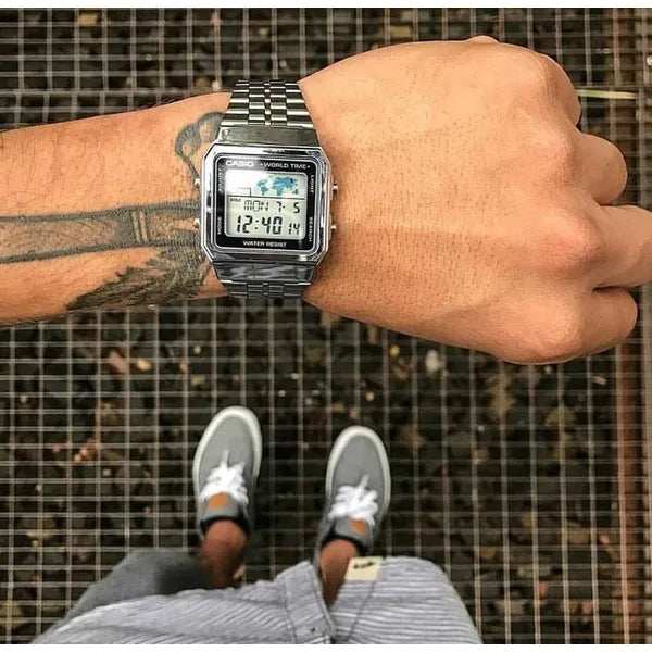 Casio Vintage A500WA-1 férfi digitális karóra, ezüst acélszíj, WR30