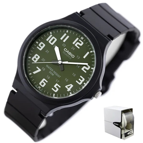 Casio MW-240-3B férfi karóra, zöld számlap, műanyag tok és szíj, 44 mm, WR50