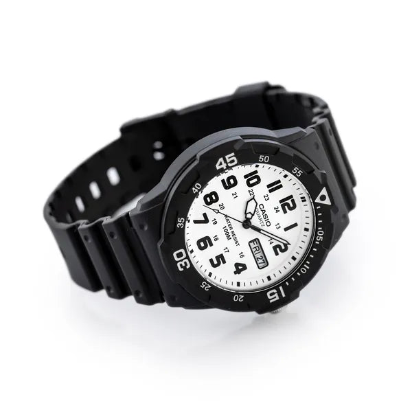 Casio MRW-200H-7B férfi karóra, kvarc, WR100, 43 mm, fehér számlap