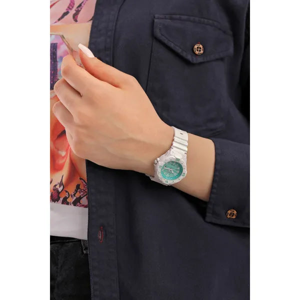 Casio LRW-200H-3CVDF női karóra, 33 mm, zöld számlap, fehér szíj, WR100