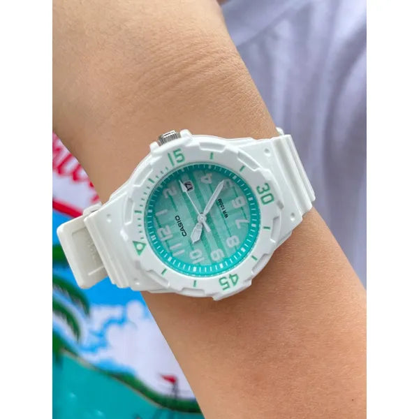 Casio LRW-200H-3CVDF női karóra, 33 mm, zöld számlap, fehér szíj, WR100